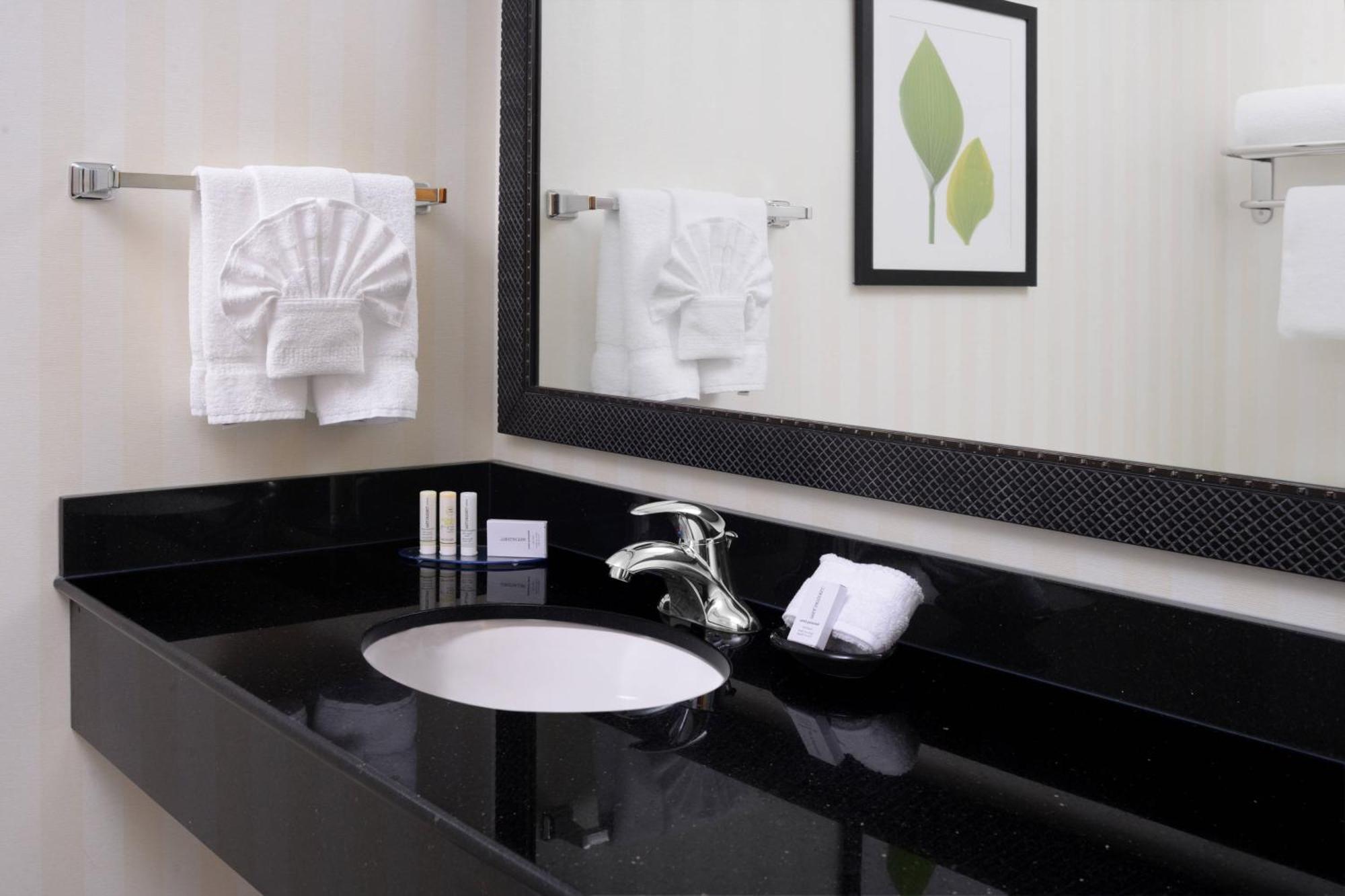 Fairfield Inn & Suites By Marriott Dallas Plano Колони Экстерьер фото